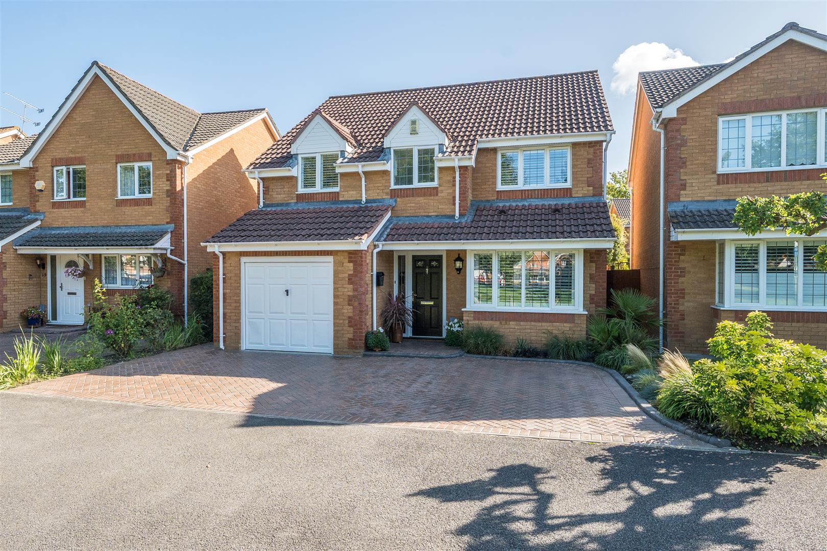 Whitehouse Close, Farnborough